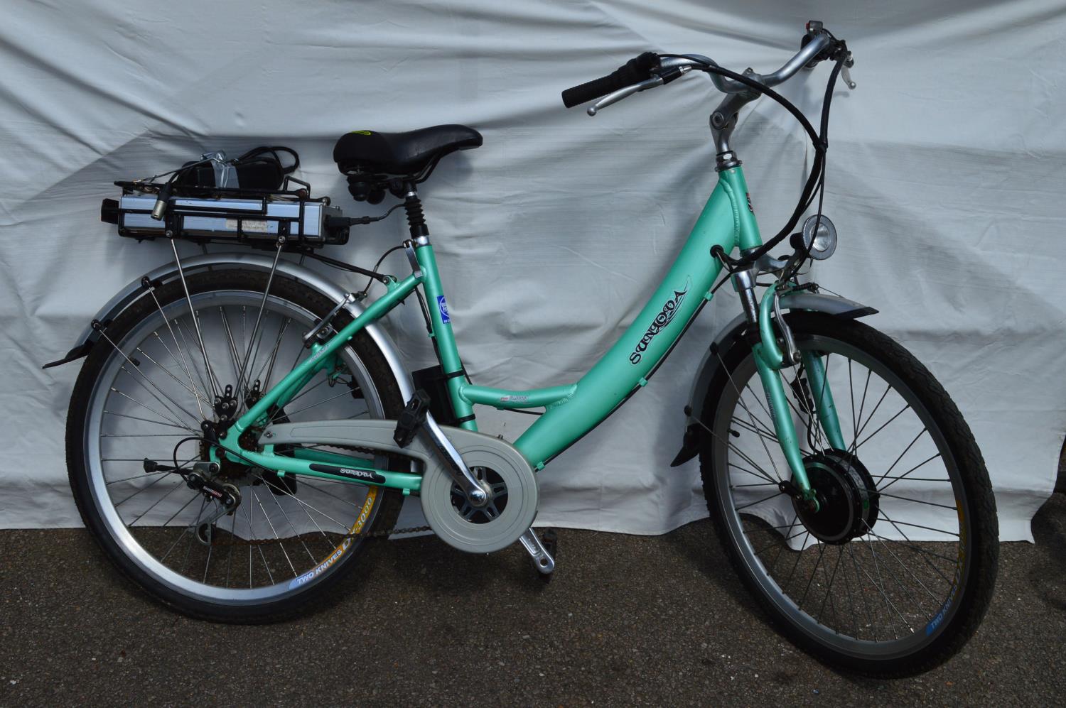 Ladies Sunlova electric push bike (sold as seen, untried and untested) Please note descriptions - Image 5 of 5