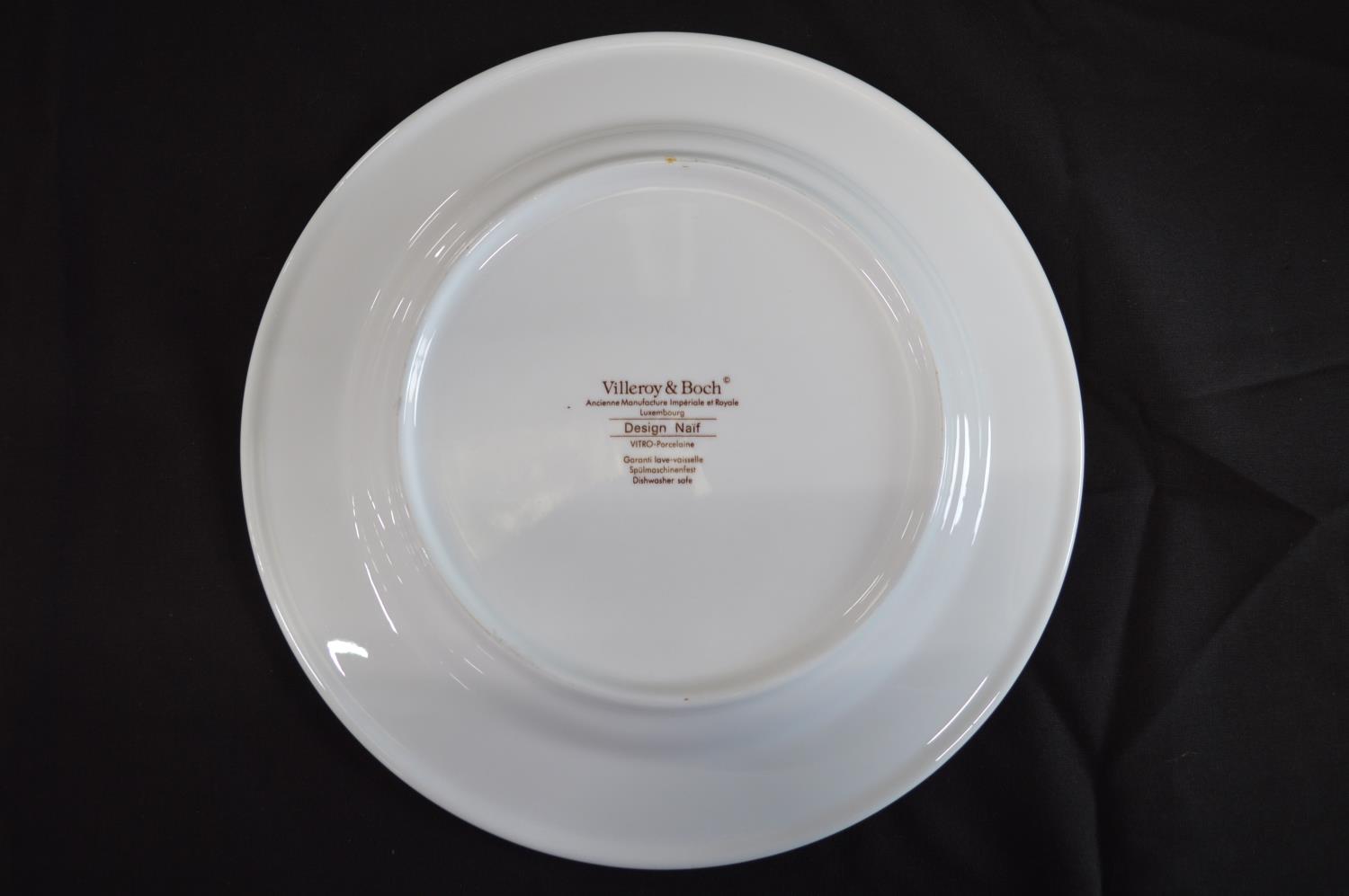 Villeroy & Boch design Naif pattern tea and dinner ware to comprise: 39cm platter, six 27cm - Bild 4 aus 4