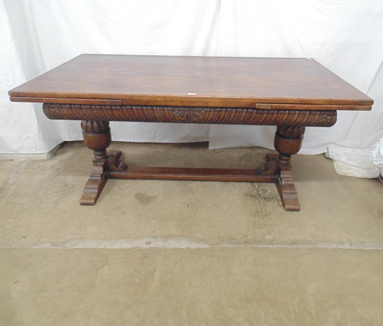 Oak drawleaf refectory style table with carved frieze - 169cm x 92cm x 76cm tall (closed) together - Bild 2 aus 10