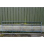 Galvanised seven bar field gate - 370cm wide Please note descriptions are not condition reports,