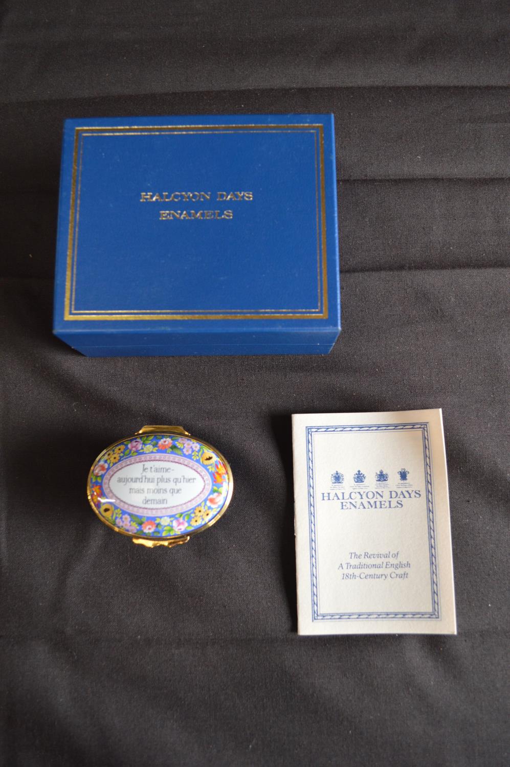 Halcyon Days enamel oval trinket box in original box together with a Limited Edition Halcyon Days - Bild 2 aus 5