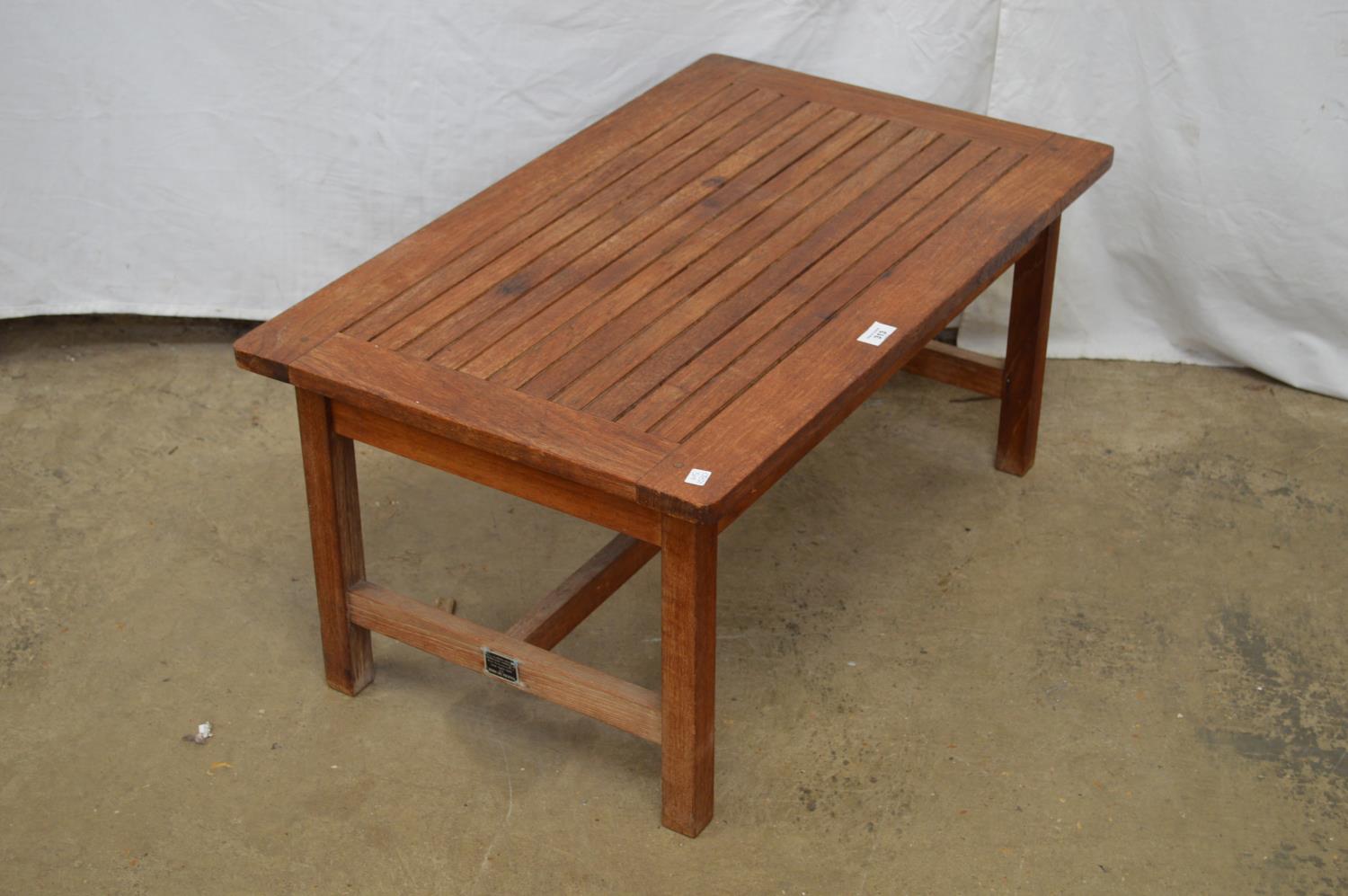 Teak coffee table with slatted top on stretchered moulded legs, bearing label for The Hughes Bolckow - Bild 3 aus 3