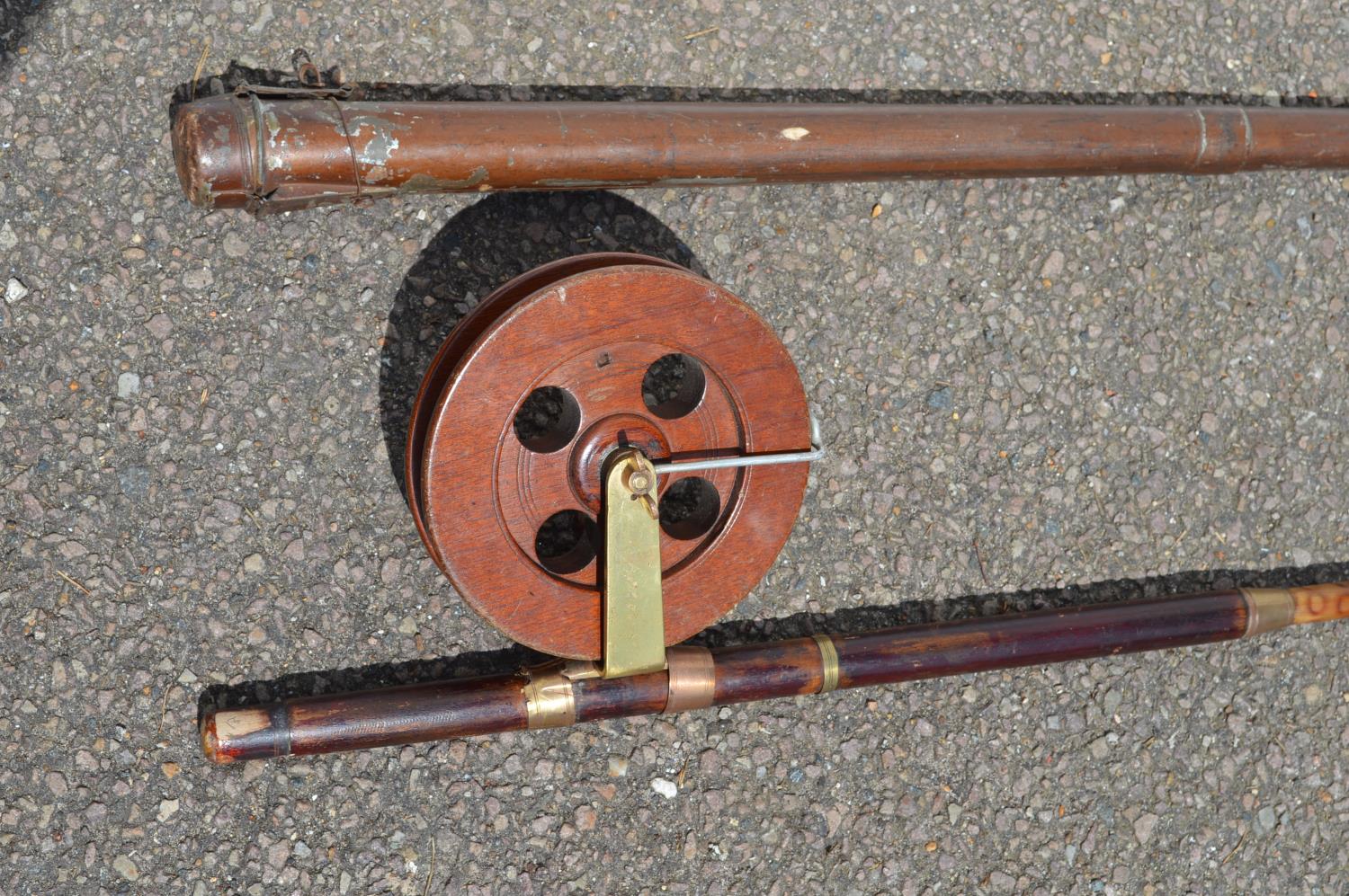 Two piece cane fishing rod with later replacement end and wooden reel together with a Horace Lindrum - Bild 4 aus 4