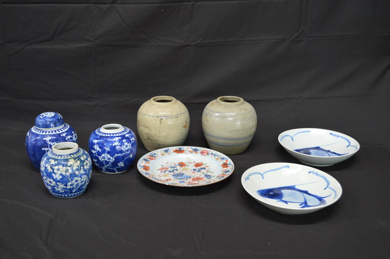 Quantity of Oriental ceramics to include: five ginger jars, floral decorated plate - 22cm wide and