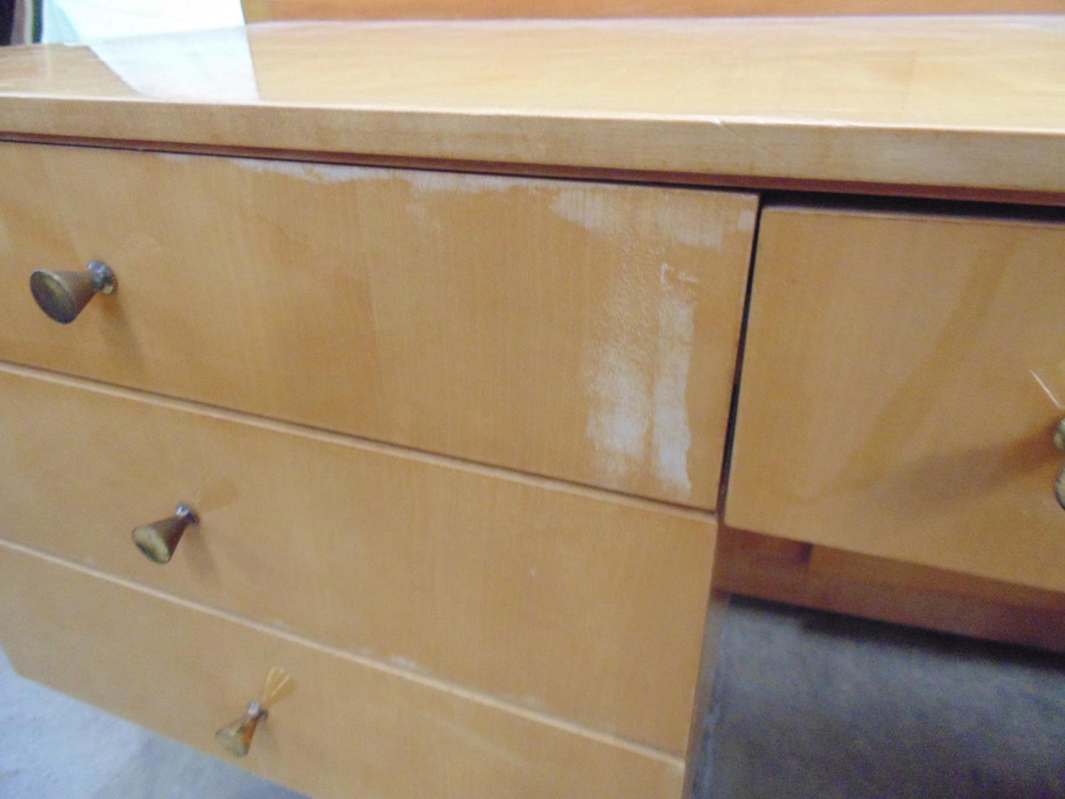 Mid century gloss maple finish three piece bedroom suite to comprise: one double wardrobe with doors - Bild 4 aus 9