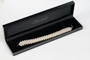 Diamonds International Pearl Bracelet with Silver clasp