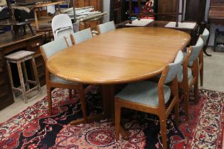 Mid century Retro Danish Skovby Oak Extending Dining Room Table with two additional leaves (72cm