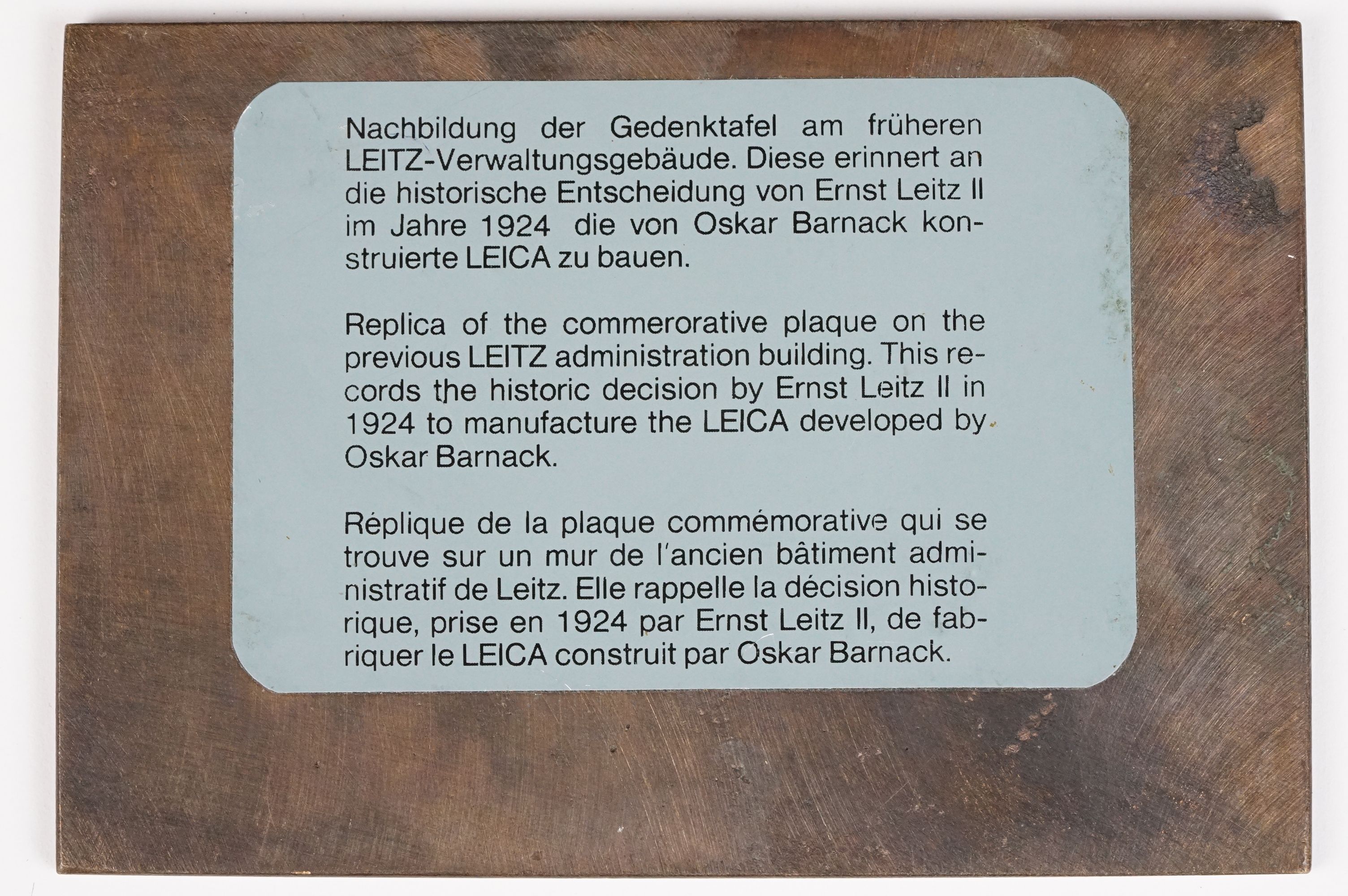 Bronze Memorial Plaque ' Ernest Leitz 1924 ' for Leica Cameras - Image 3 of 3