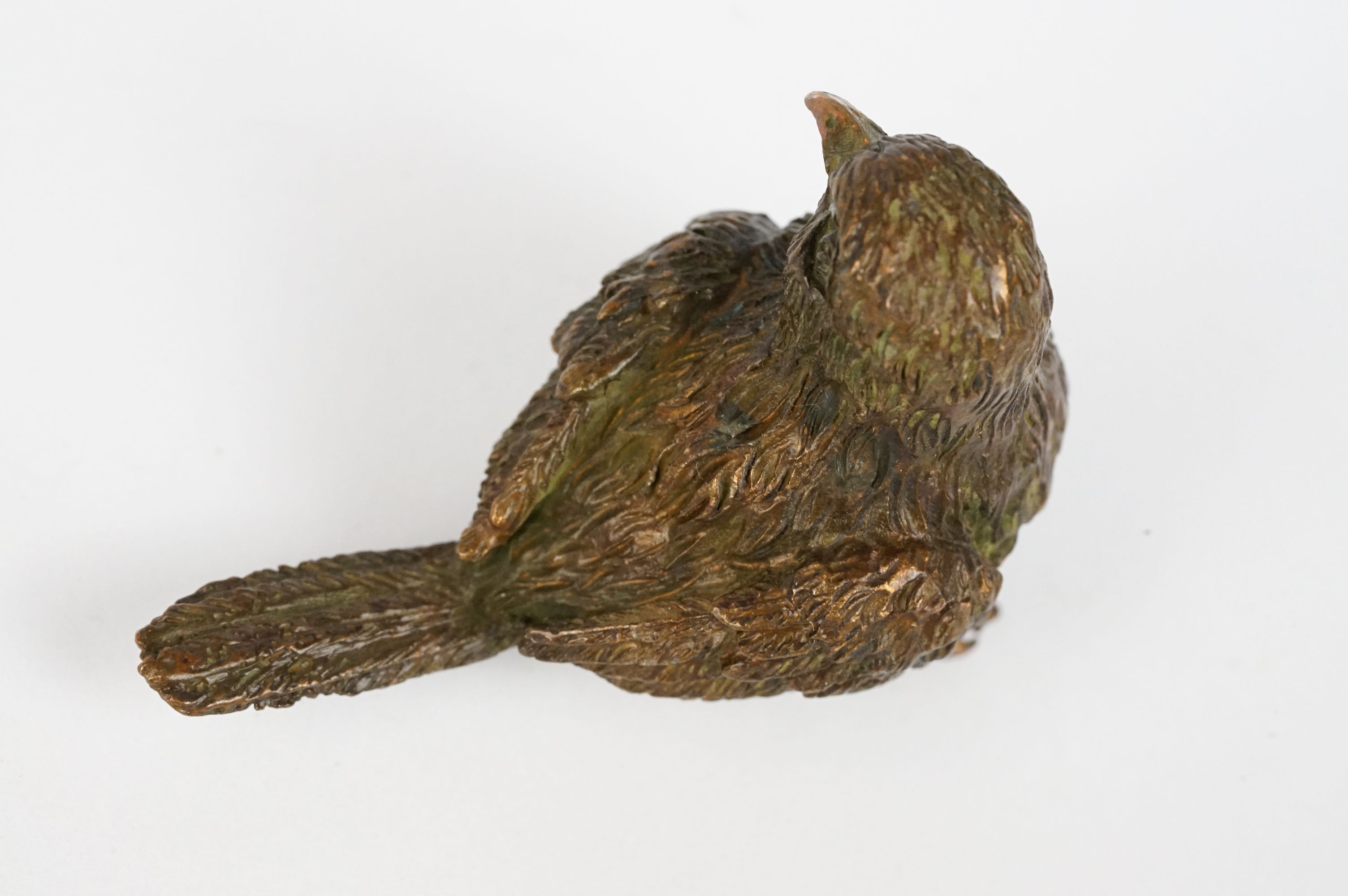 Japanese Bronze figure of a Sparrow bird, approx 5cm long - Image 4 of 5