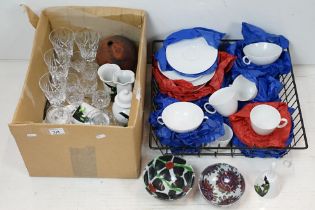 Mixed glass & ceramics to include Stuart Crystal wine glasses, studio pottery, porcelain tea ware,