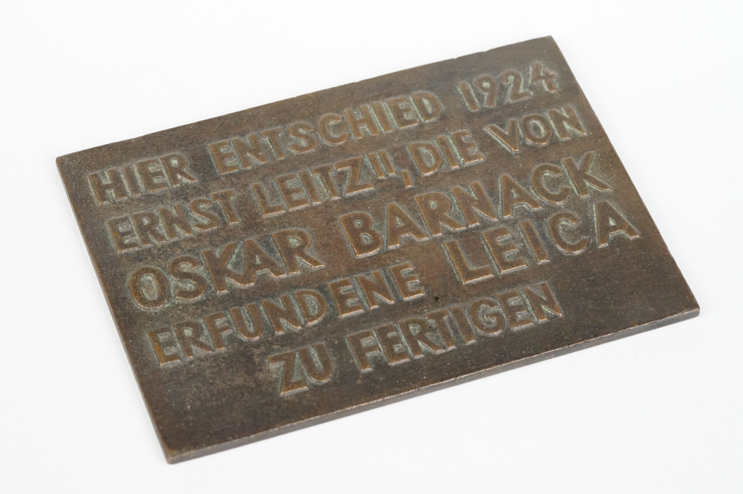 Bronze Memorial Plaque ' Ernest Leitz 1924 ' for Leica Cameras - Image 2 of 3