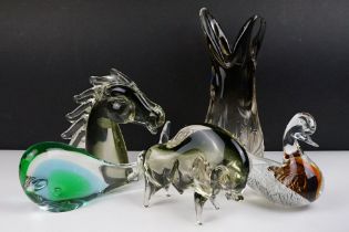 20th century glassware, 6 pieces, to include a Ronneby of Sweden whale (signed & date 1978),