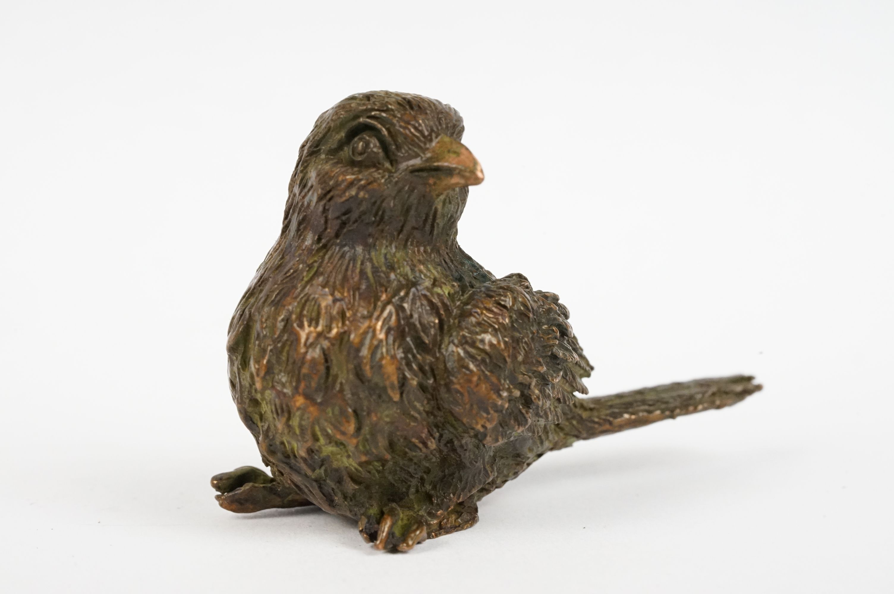 Japanese Bronze figure of a Sparrow bird, approx 5cm long
