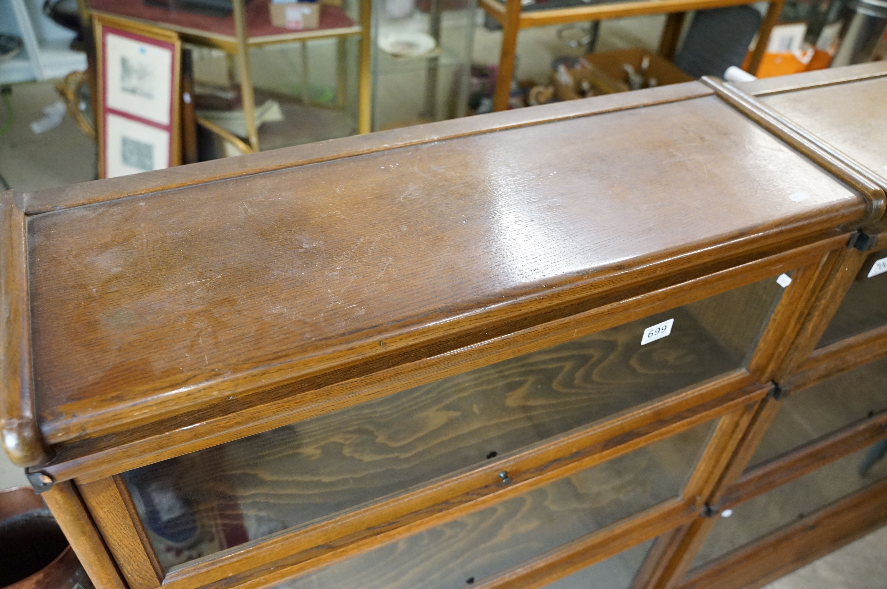 Early 20th century Globe Wernicke Oak Three Section Modular Bookcase, each section with plain glazed - Image 2 of 7