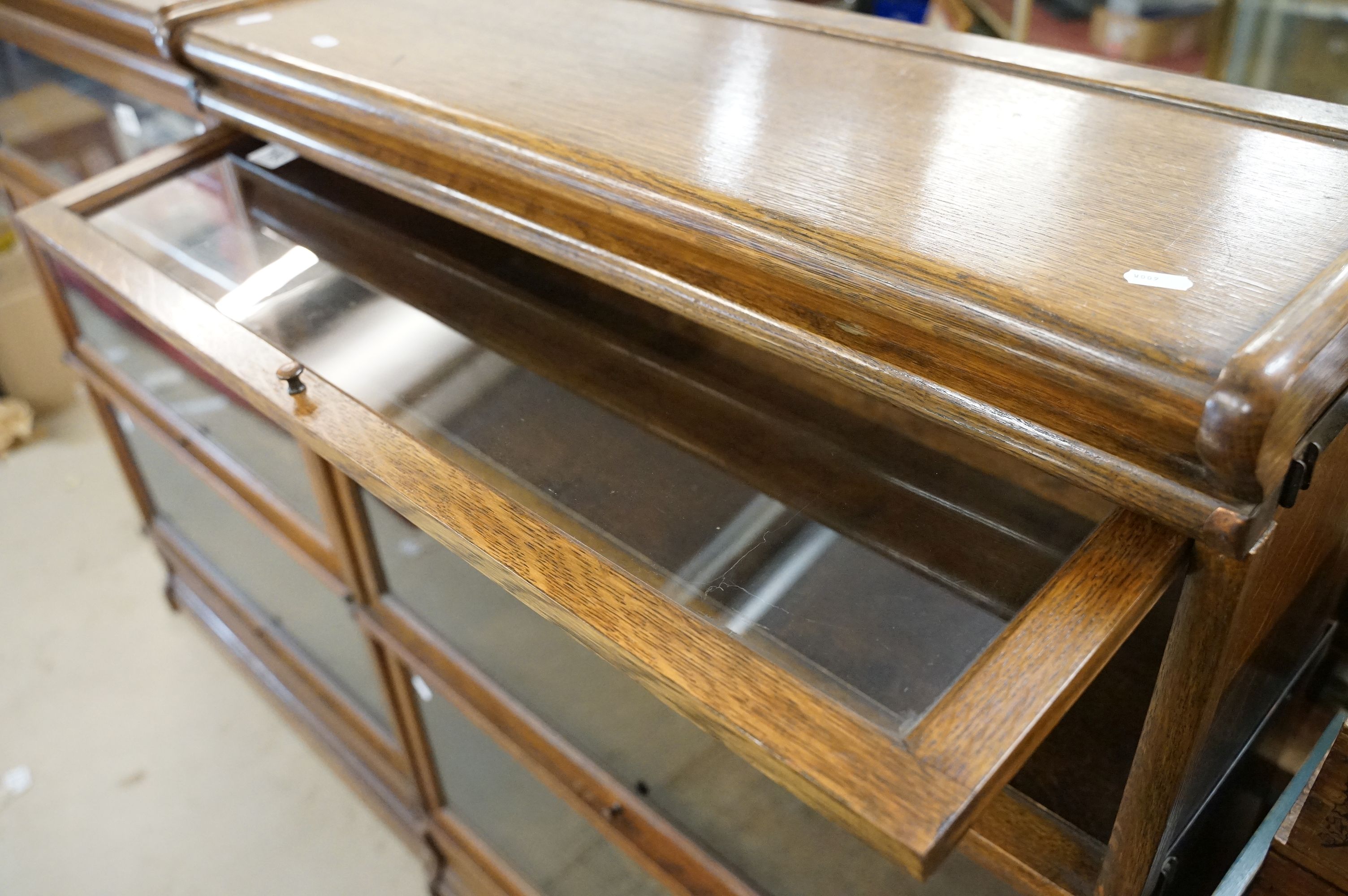 Early 20th century Globe Wernicke Oak Three Section Modular Bookcase, each section with plain glazed - Image 3 of 7