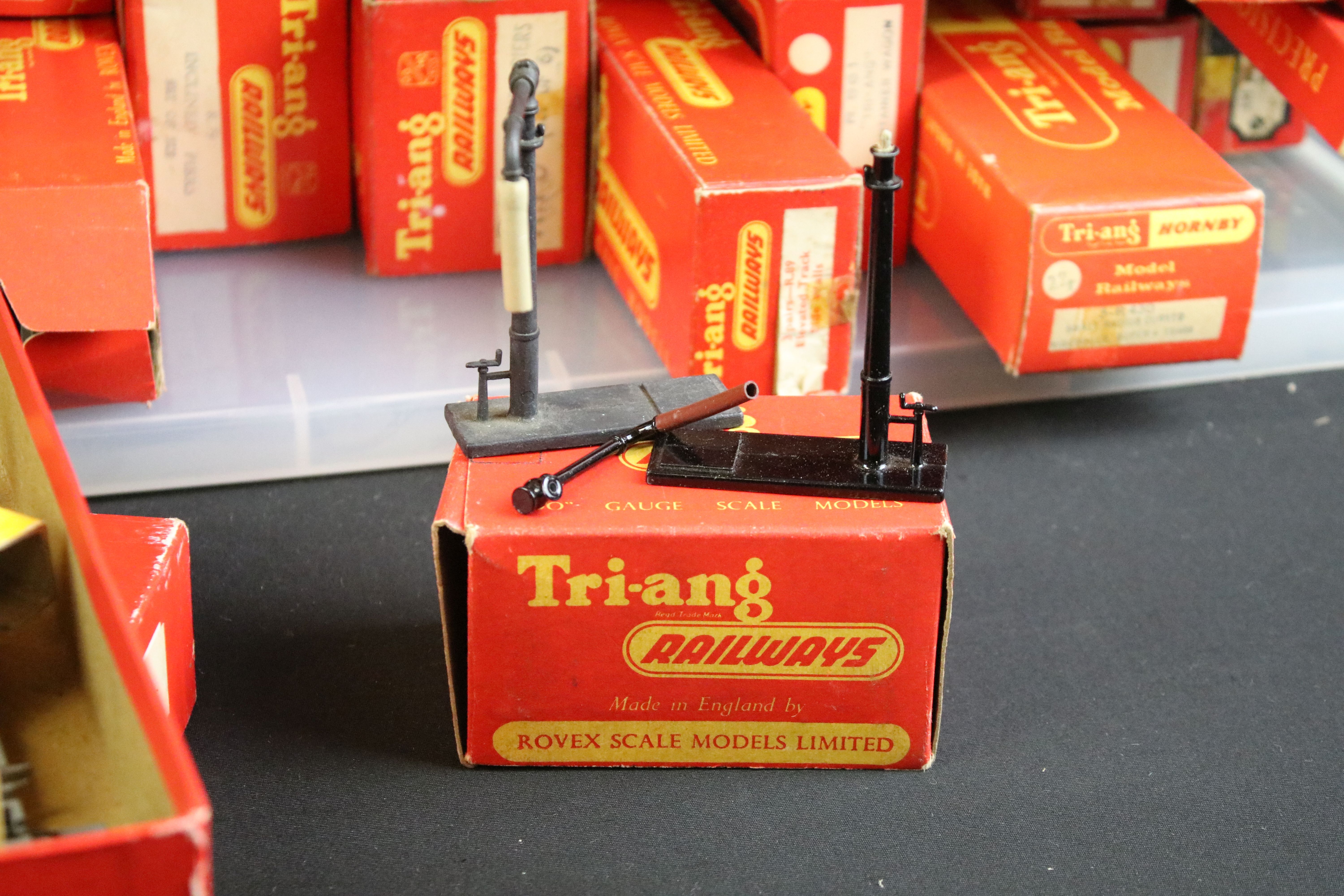 Over 70 boxed Triang OO gauge trackside and track accessories to include R63 Central Platform Units, - Image 4 of 6
