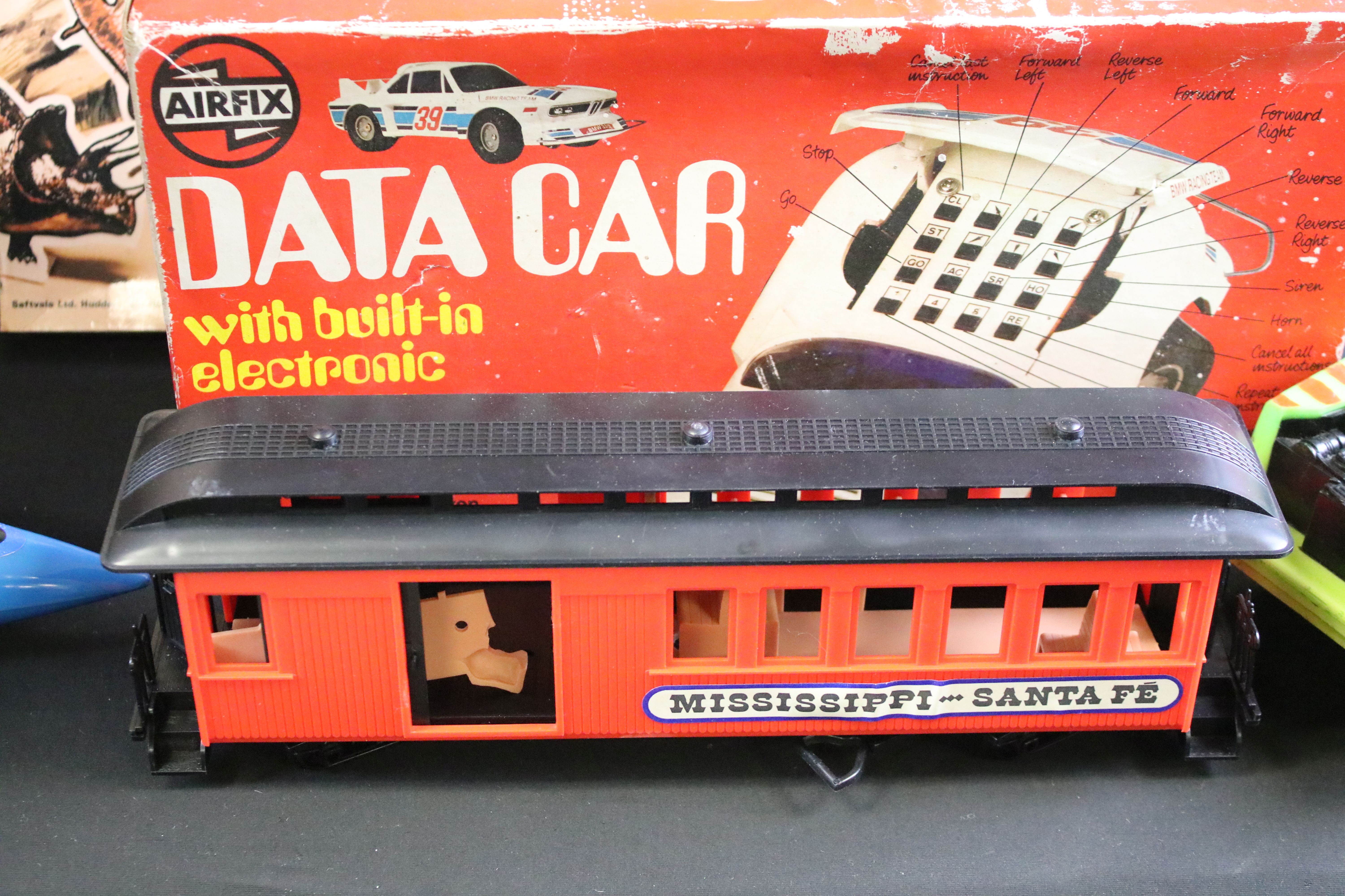 Mixed toys & games to include Airfix Battery Operated Data Car, Kenner Six Million Dollar Man - Image 3 of 10