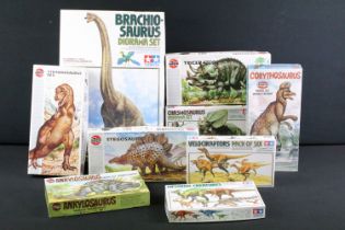 Nine boxed plastic model dinosaur kits to include 4 x Tamiya (60106 Brachiosaurus Diorama Set, 60101