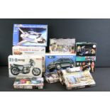 10 Boxed model kits to include 5 x MiniArt accessory packs (35584, 35595, 35617, 35636 & 35606),