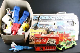 Mixed toys & games to include Airfix Battery Operated Data Car, Kenner Six Million Dollar Man