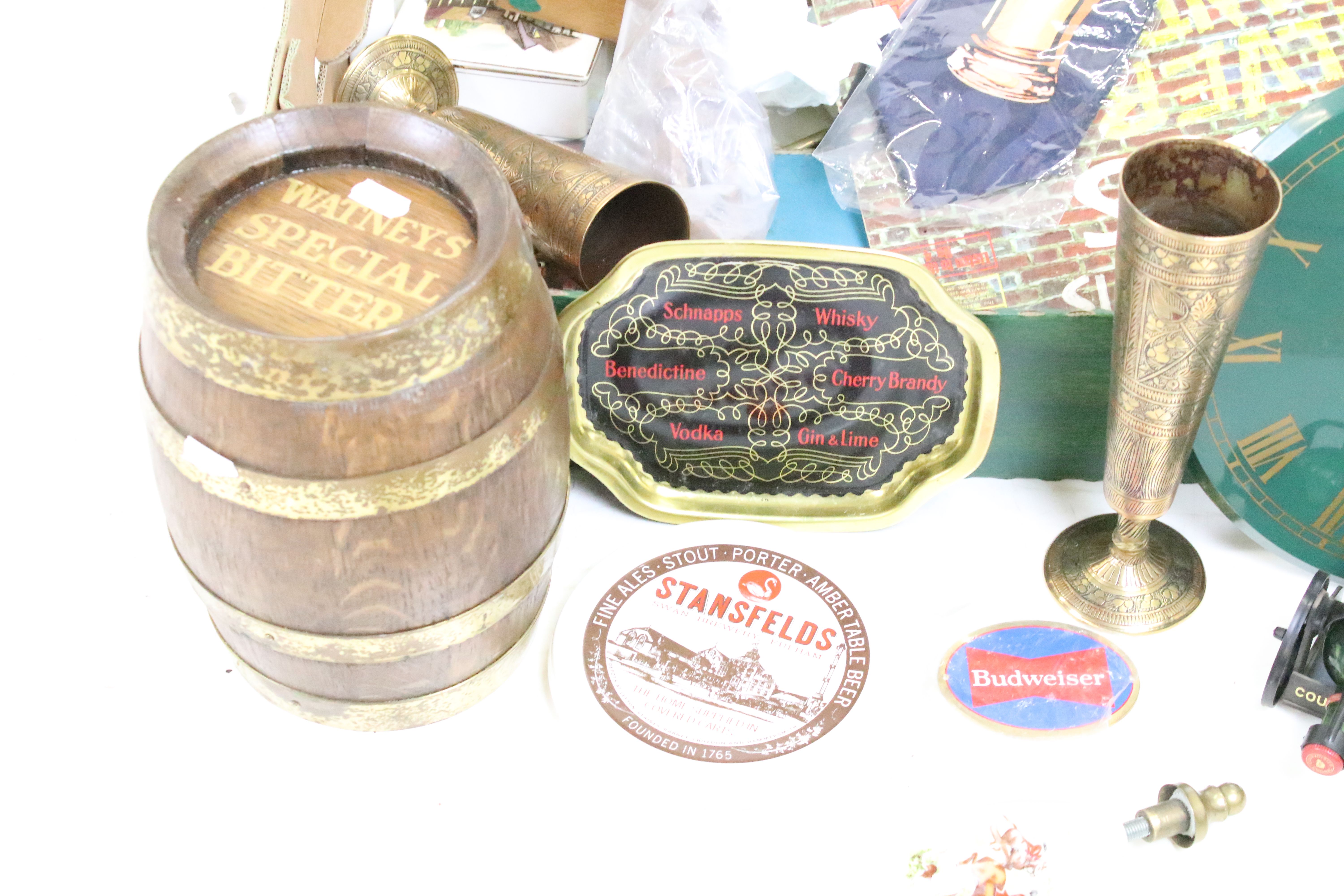 A box of mixed collectables to include Brewery advertising, brassware, clock....etc. - Image 5 of 6
