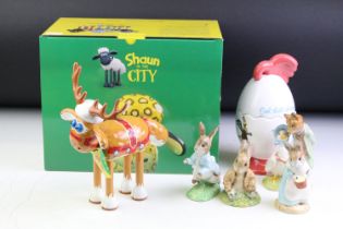 Boxed Aardman Animations 'Shaun in the City' Fleece Navidad figure, together with an Aardman
