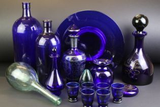 Group of cobalt blue glassware to include Bristol examples (decanter & stopper, vase and