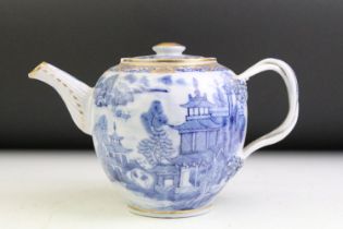 18th Century Chinese blue & white teapot, decorated in the Willow pattern, with entwined handle