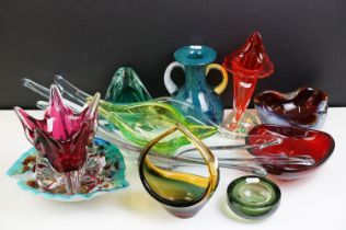 Collection of 20th Century glass to include Mdina vase, Czech glass, control bubble small bowl,