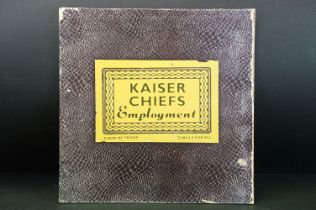 Vinyl / Autograph - Kaiser Chiefs Employment LP on B-Unique Records BUN093-12. Signed to rear by