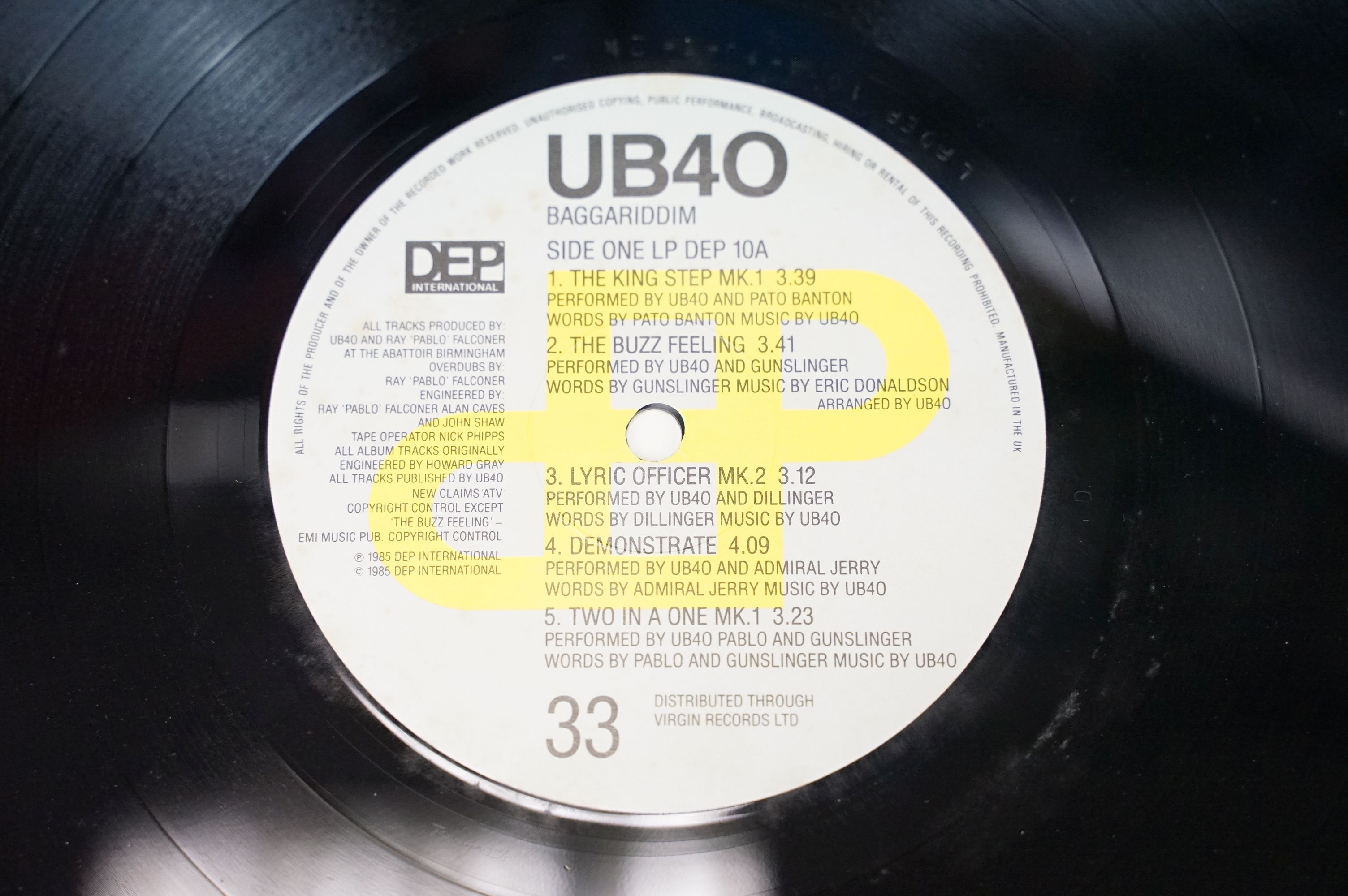 Vinyl / Autograph - 2 fully signed UB40 albums. Condition VG overall - Image 9 of 10