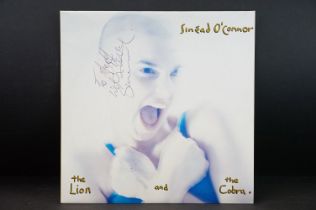 Vinyl / Autograph - Sinéad O'Connor – The Lion And The Cobra, Chrysalis Records CHEN 7, signed and