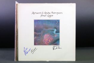 Vinyl / Autographs - 4 Signed Richard Thompson albums, also including signatures by: Linda Thompson,