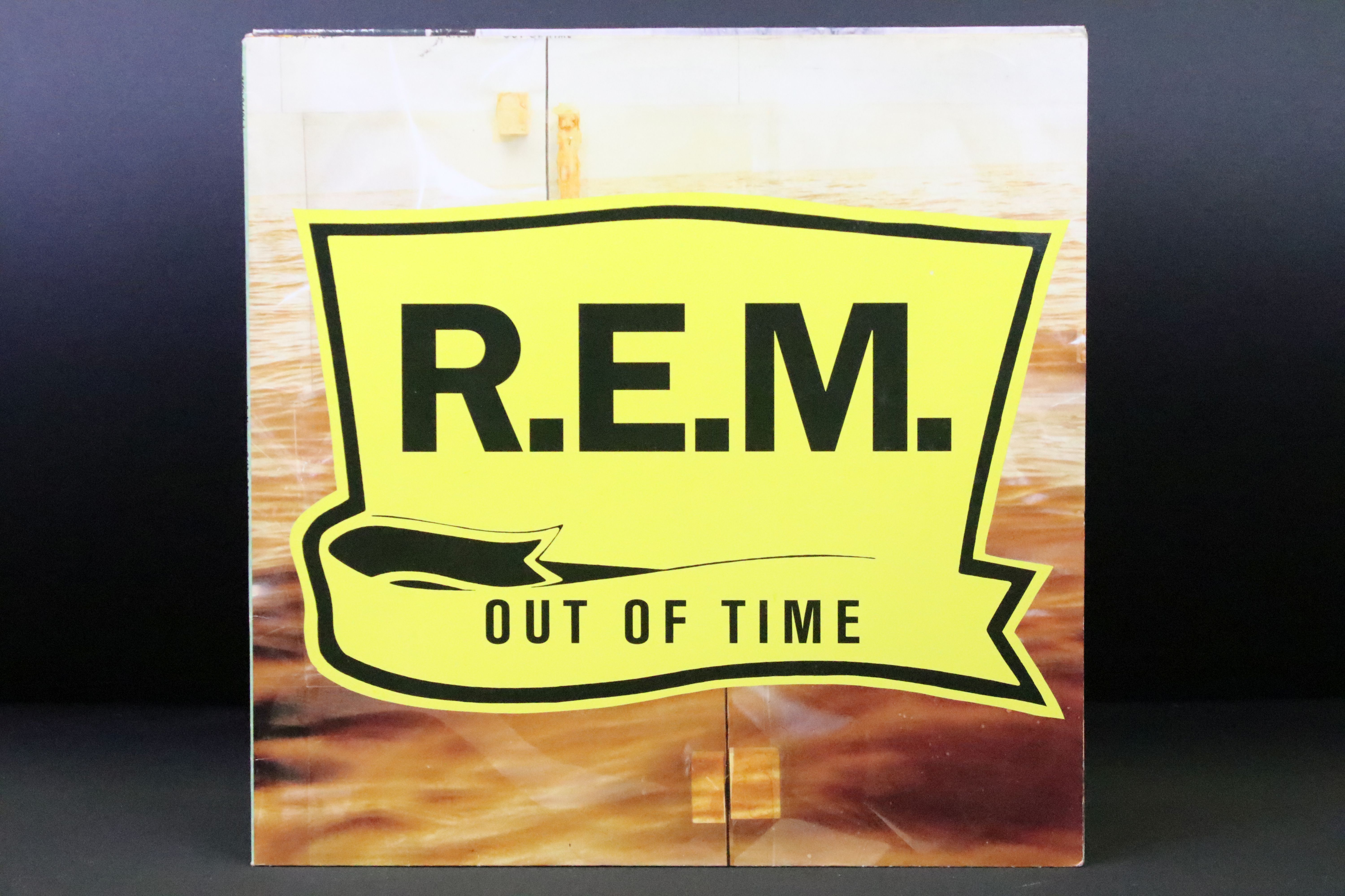 Vinyl 19 Alternative / Post Punk albums to include: R.E.M. x 3, Throwing Muses, Sisters Of Mercy ( - Image 2 of 10