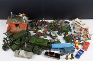 Collection of 18 diecast models to include Dinky, Corgi and Britains examples featuring army related