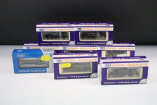 Eight boxed cased/boxed Dapol locomotives to include ND064B Ivatt BR Black ealry crest 41271 with