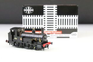 Boxed Kernow Model Rail Centre OO gauge K2052 Beattie Well Tank BR Early Crest 30586 locomotive