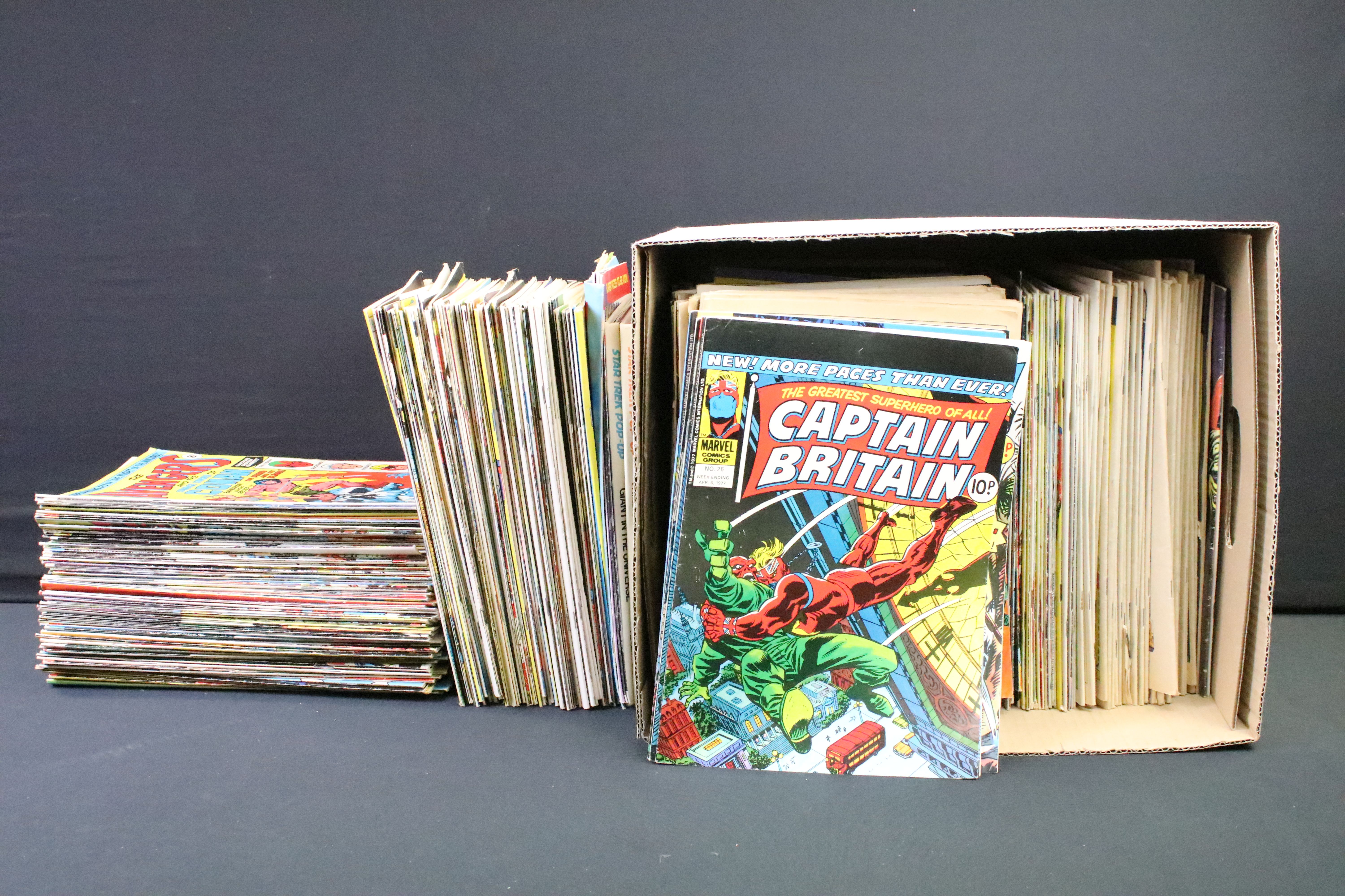 Comics - Large collection of various Marvel comics to include a complete run of The Avengers from - Image 8 of 8