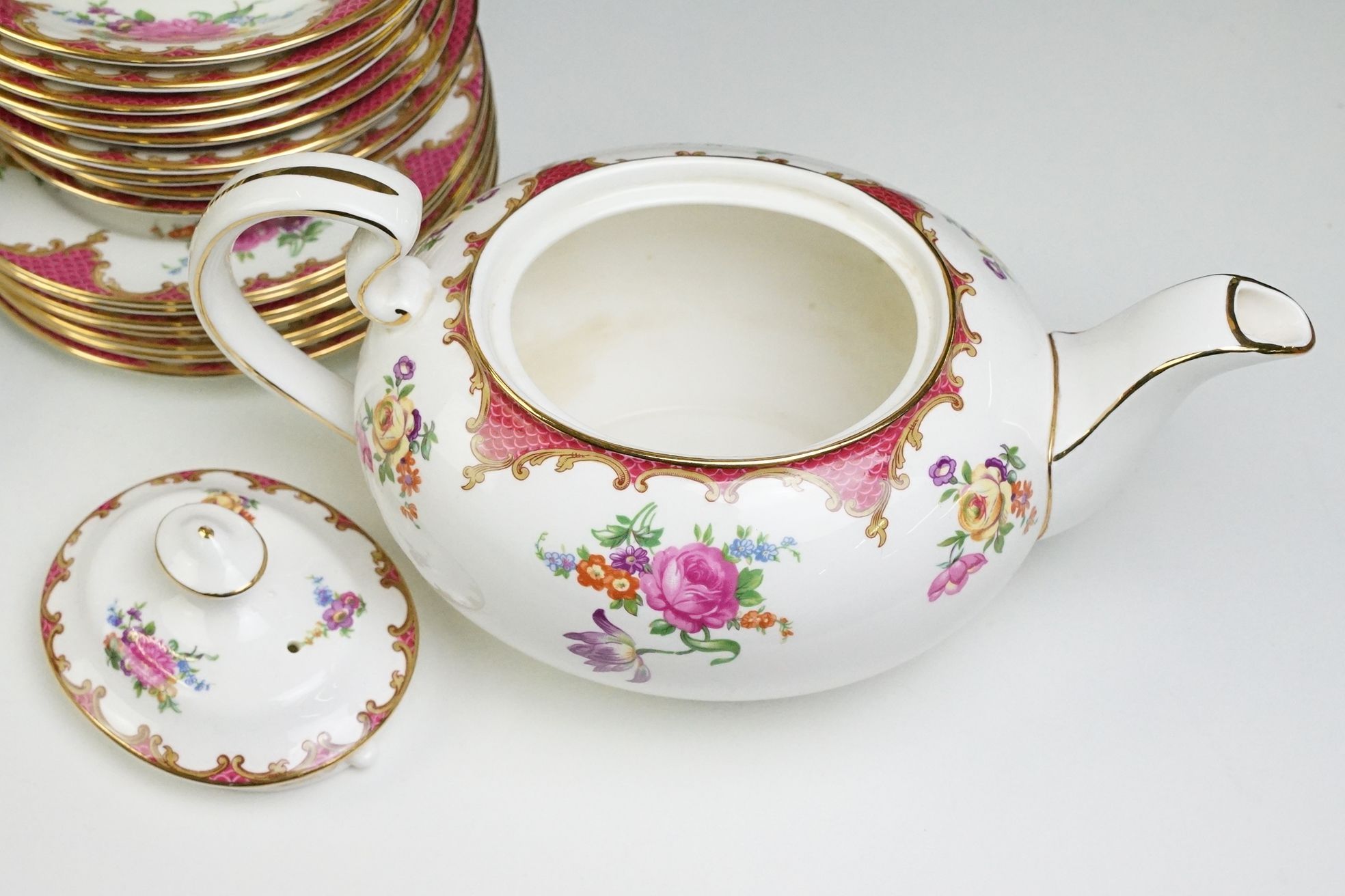 Aynsley porcelain floral tea set, pattern no. B971, to include teapot, 8 cups, 9 saucers, 7 tea - Image 9 of 9