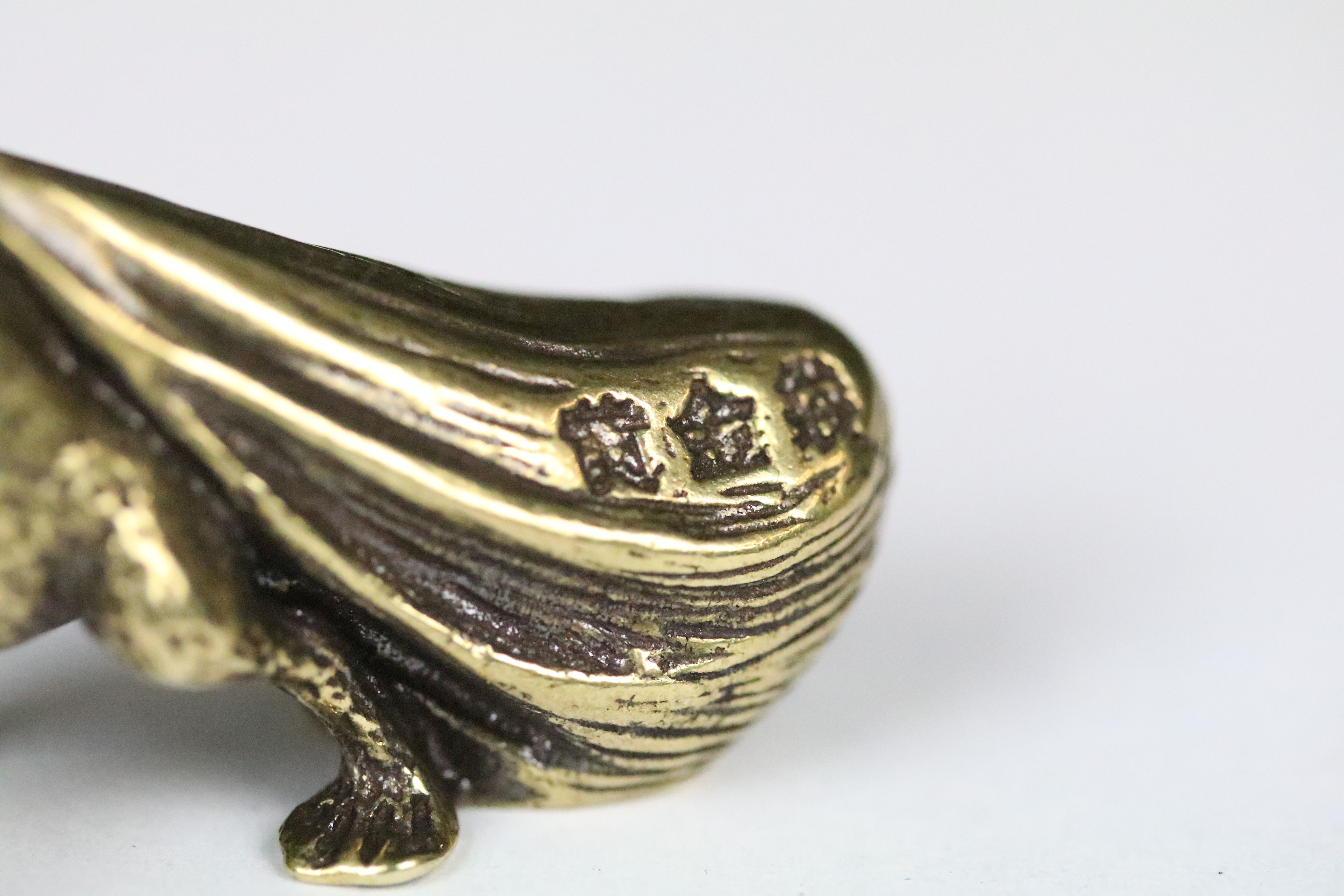 A Chinese ornamental Solid brass lucky fortune rat with character marks to bag, measures approx - Image 4 of 5