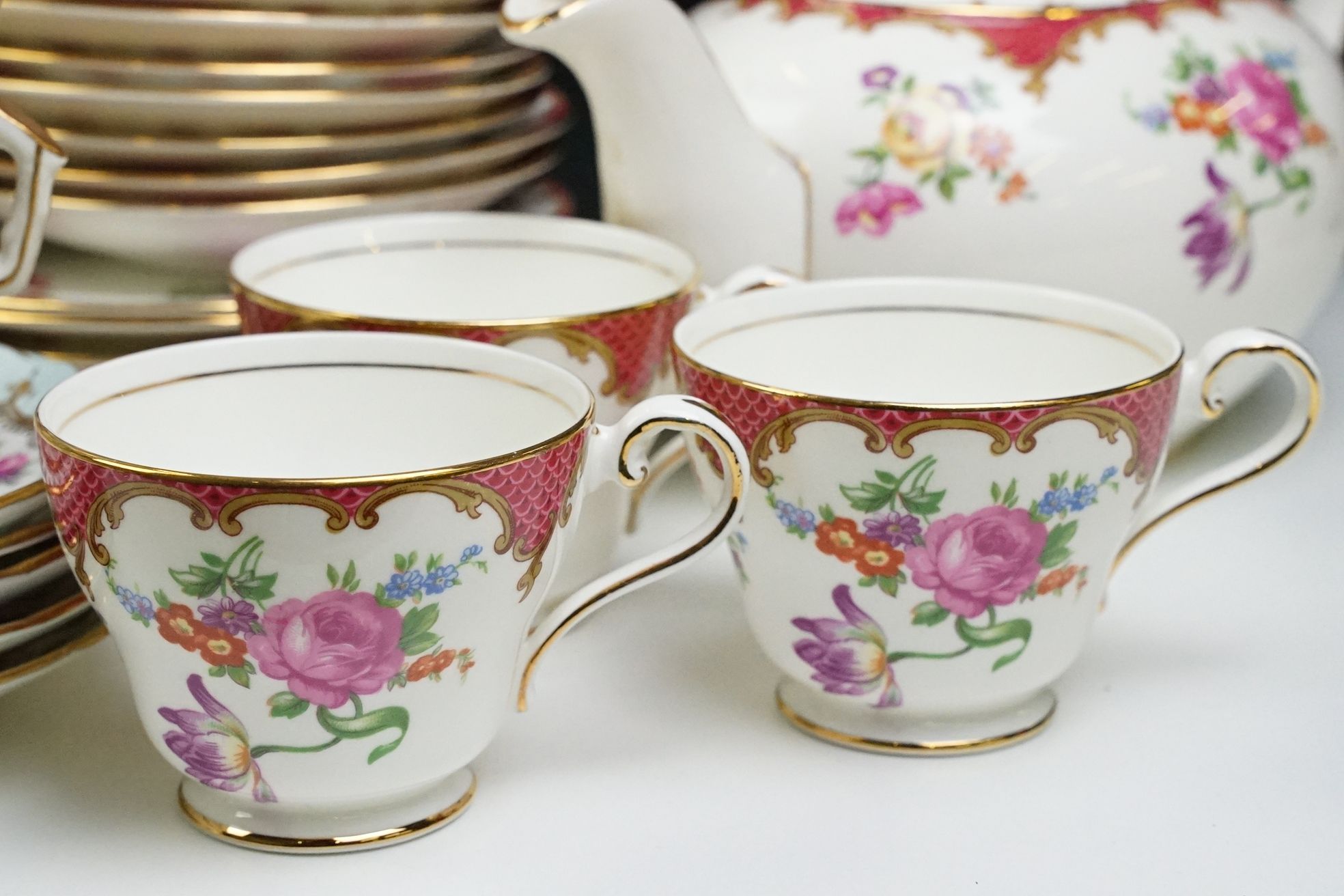 Aynsley porcelain floral tea set, pattern no. B971, to include teapot, 8 cups, 9 saucers, 7 tea - Image 3 of 9