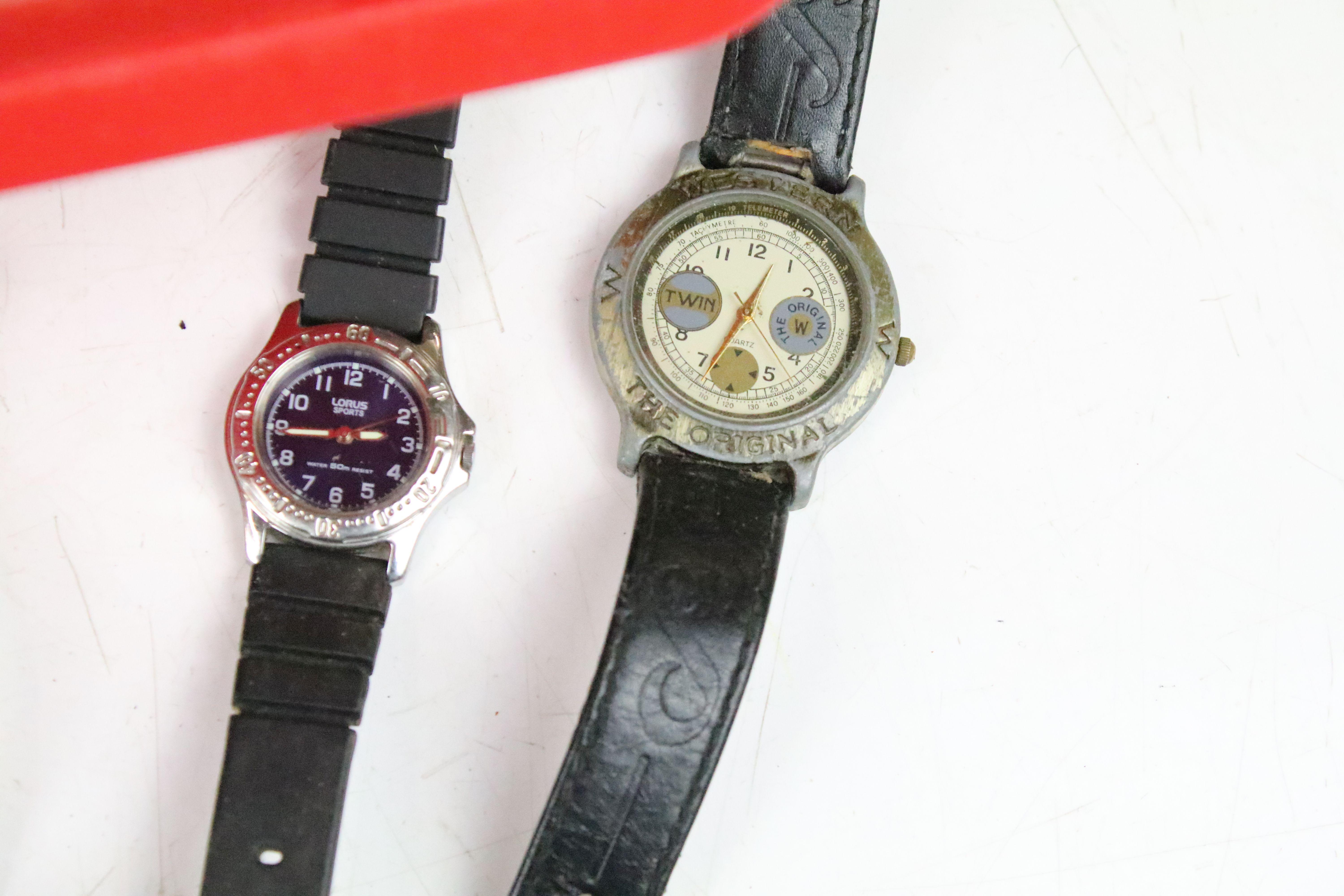 A collection of mixed mainly quartz wristwatches to include Timex and Pulsar examples. - Image 5 of 6