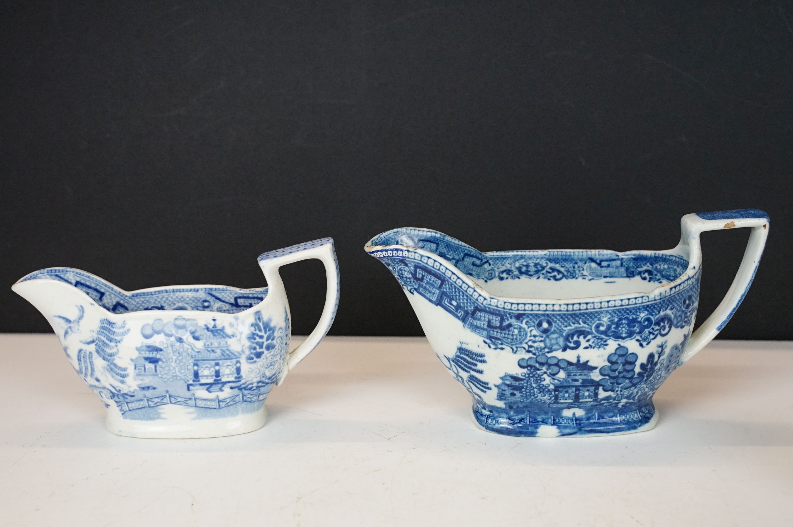 Collection of 19th century blue & white English porcelain, featuring early 19th C examples, to - Image 6 of 13