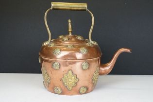 Victorian Copper Kettle with brass decoration, 29cm high