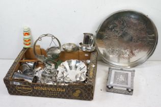 Collection of mixed metalware, 19th century onwards, to include a large silver plated gallery