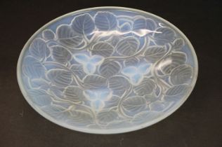 Arrers of France opalescent glass circular dish, in the manner of Lalique, releif moulded with sweet