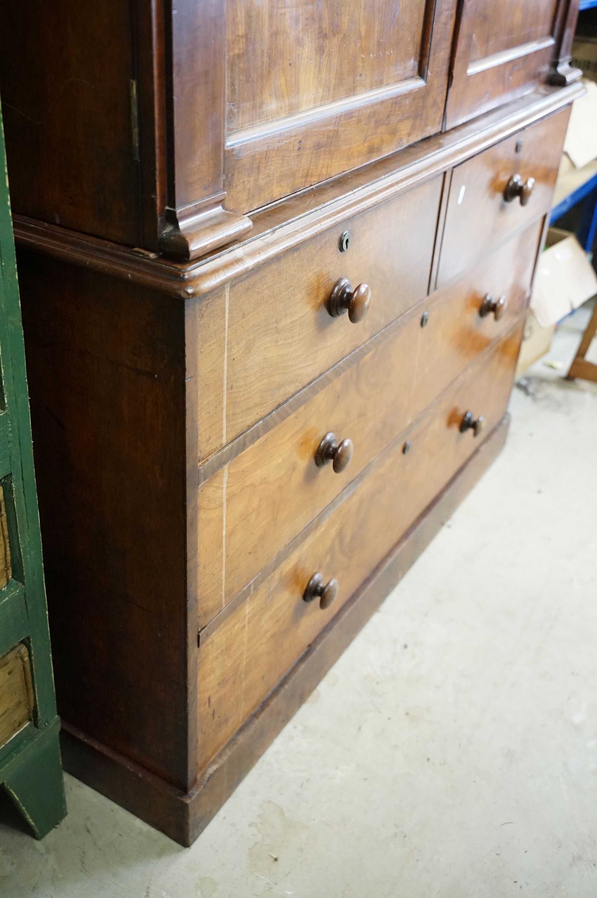 19th century Mahogany Linen Press, the two upper panel doors opening to four pull-out linen - Image 10 of 10