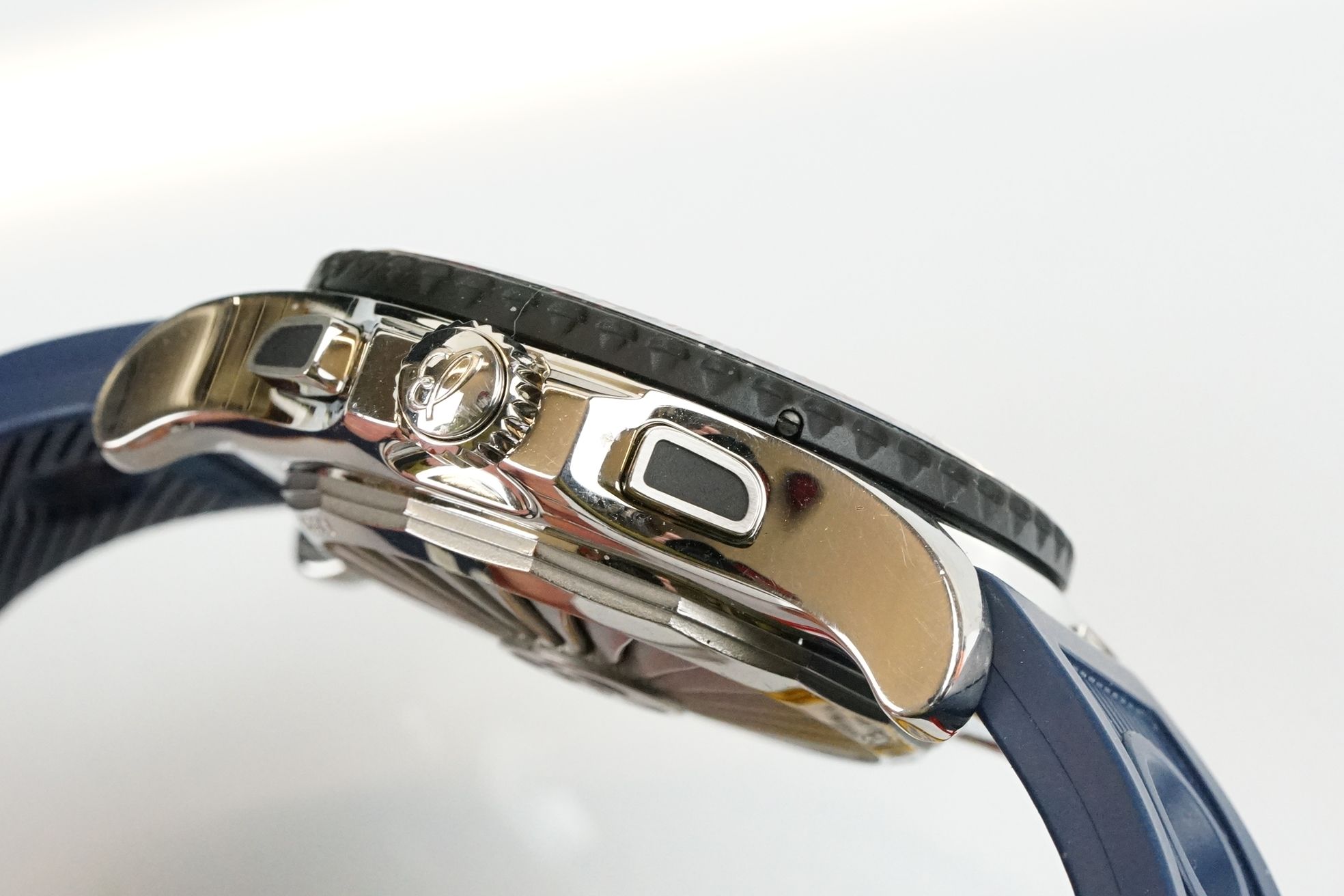 A Breitling Airwolf Raven gentleman's wrist watch, 43.5mm steel case, black rubber bezel to black - Image 8 of 25