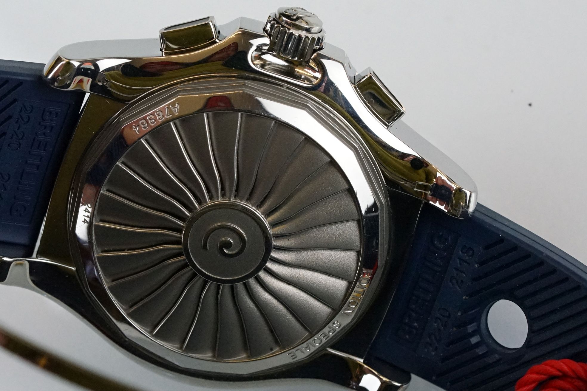 A Breitling Airwolf Raven gentleman's wrist watch, 43.5mm steel case, black rubber bezel to black - Image 15 of 25