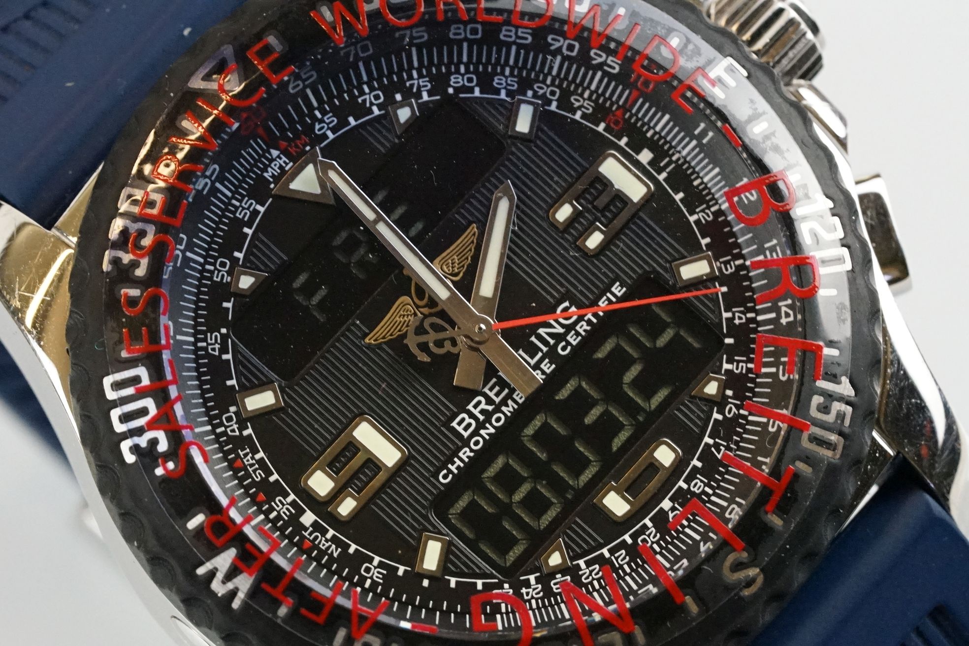 A Breitling Airwolf Raven gentleman's wrist watch, 43.5mm steel case, black rubber bezel to black - Image 3 of 25